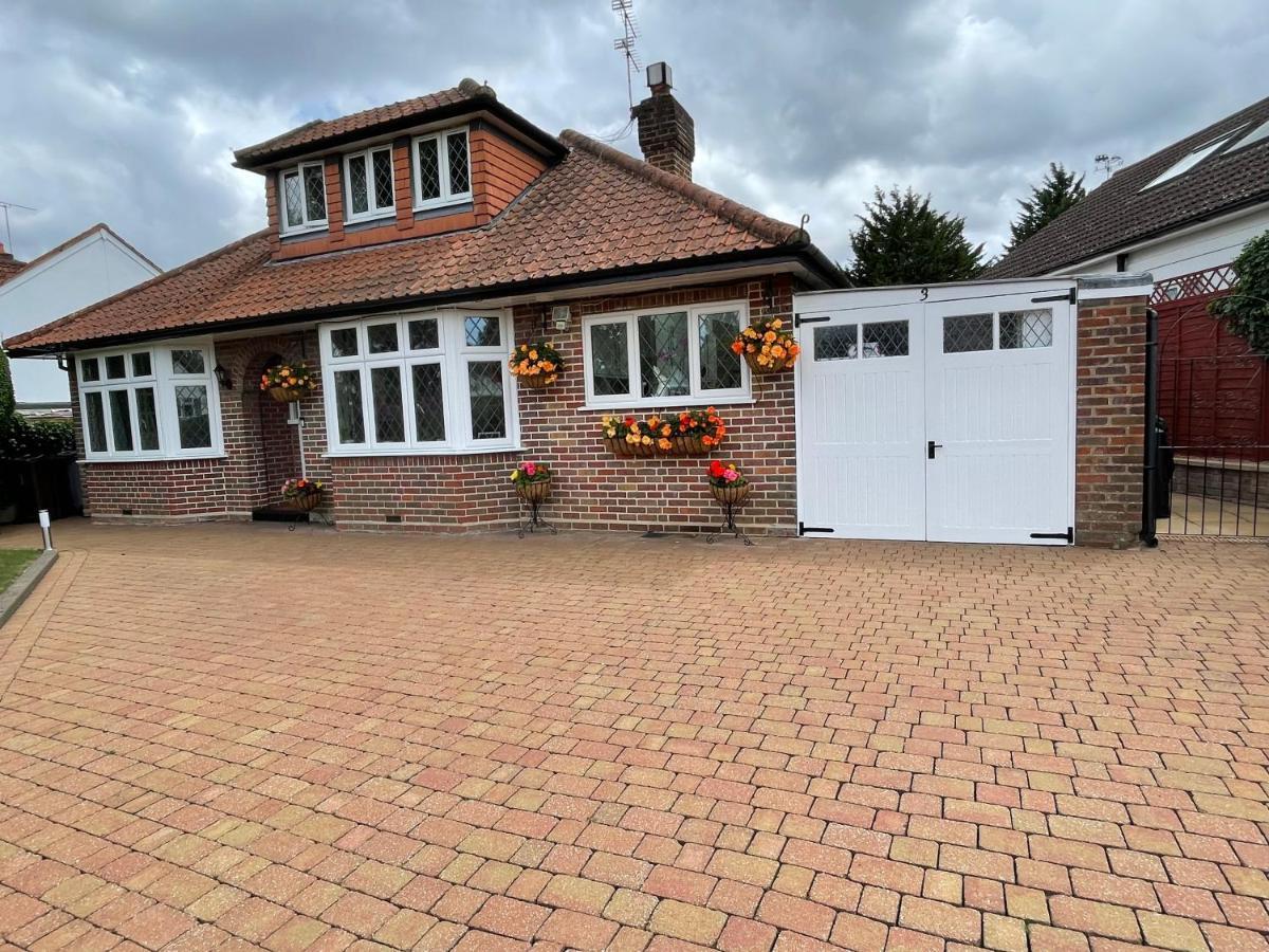 St Albans Ragged Hall Lane المظهر الخارجي الصورة